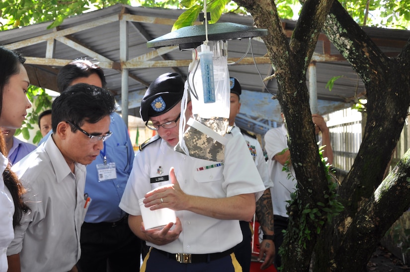 U.S., Vietnam share medical expertise during PAC Angel 17-2