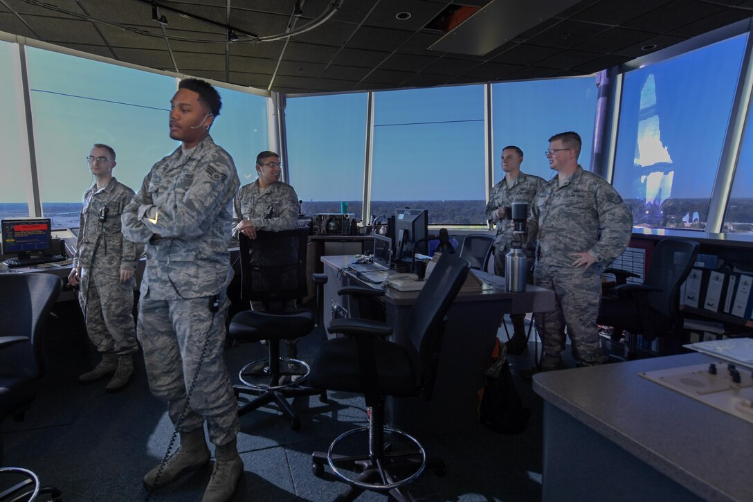 Air Traffic Controllers Put to the Test for Hurricane Evacuation