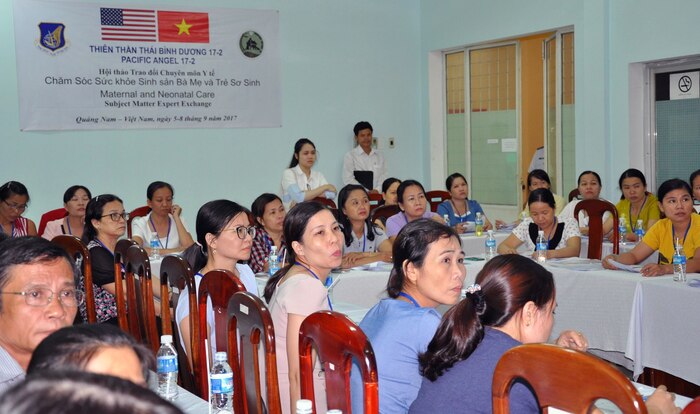 U.S., Vietnam share medical expertise during PAC Angel 17-2