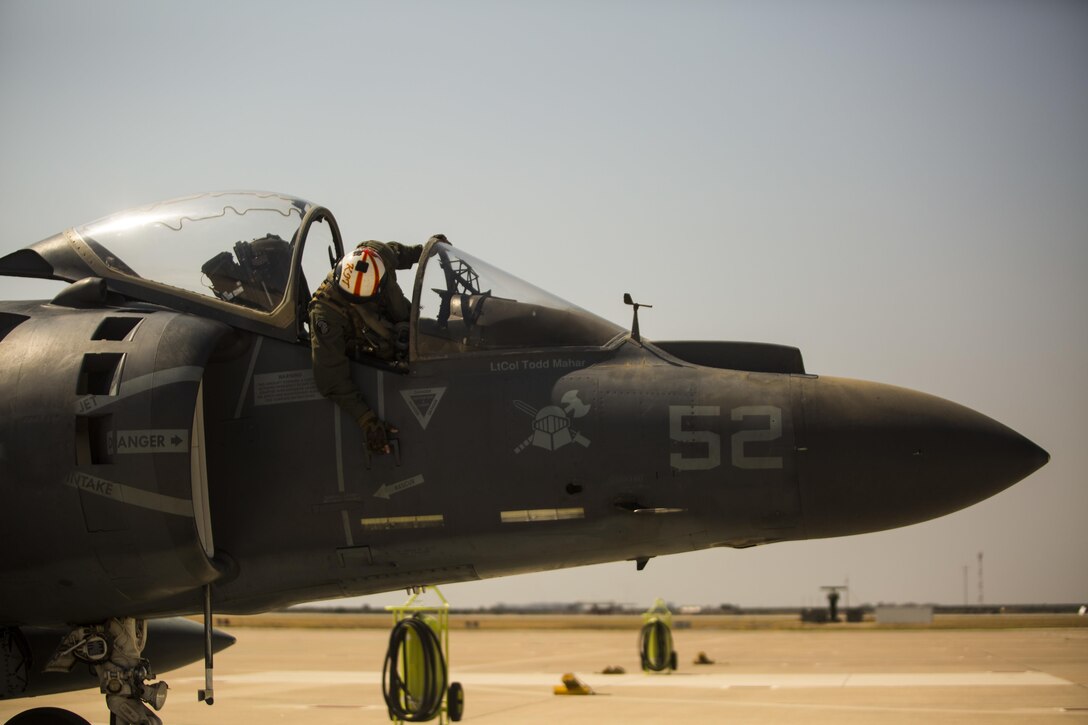 A U.S. Marine Corps AV-8B Harrier pilot assigned to the 24th Marine Expeditionary Unit parks his aircraft on the flightline at Morón Air Base, Spain, Sept. 7, 2017. The 24th MEU sent aircraft and personnel to conduct maintenance while on station at Morón. (U.S. Marine Corps Photo by Cpl. Jodson B. Graves)