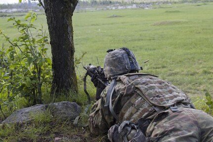 Cavalry Soldiers perform live-fire exercise