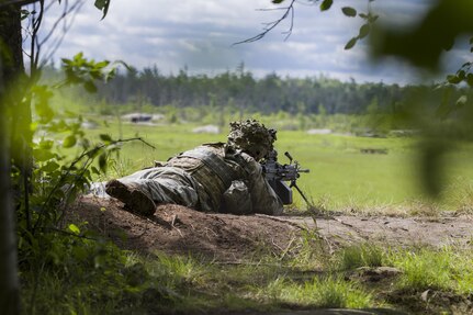Cavalry Soldiers perform live-fire exercise