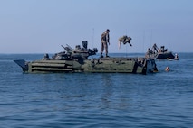 (U.S. Marine Corps photo by Lance Cpl. Roxanna Gonzalez)