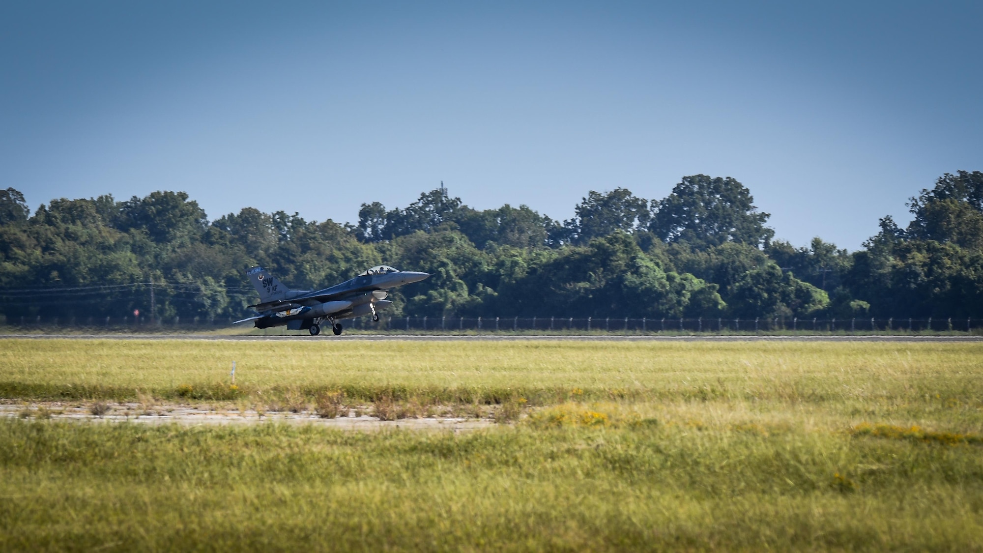 Barksdale Provides Shelter for Evacuated Airmen, Aircraft