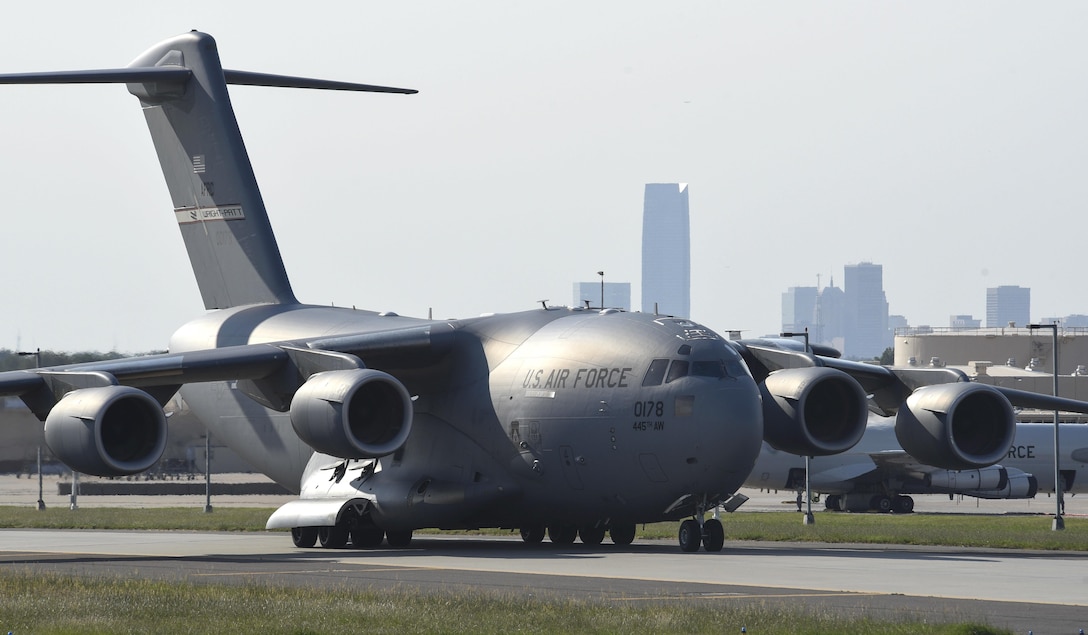 A C-17A Globemaster III bound for Florida prepares to take off from Tinker Air Force Base