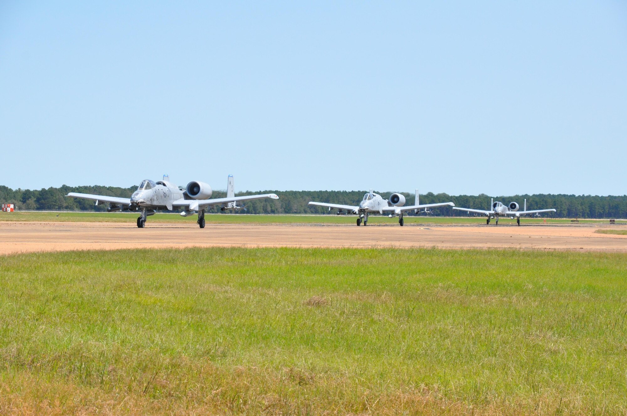 Moody A-10s evacuate to Columbus AFB