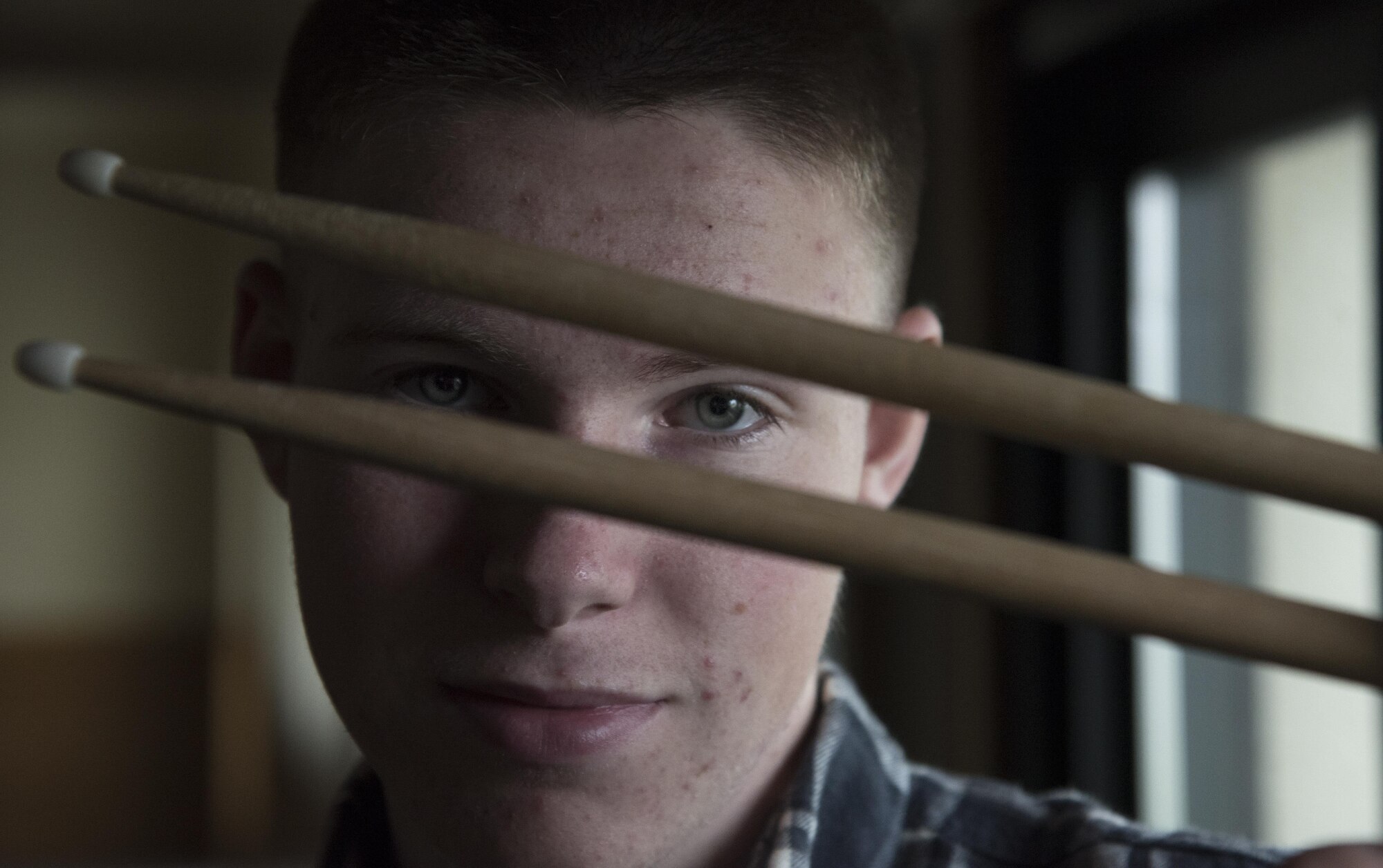 Airman drummer beats adversity with style