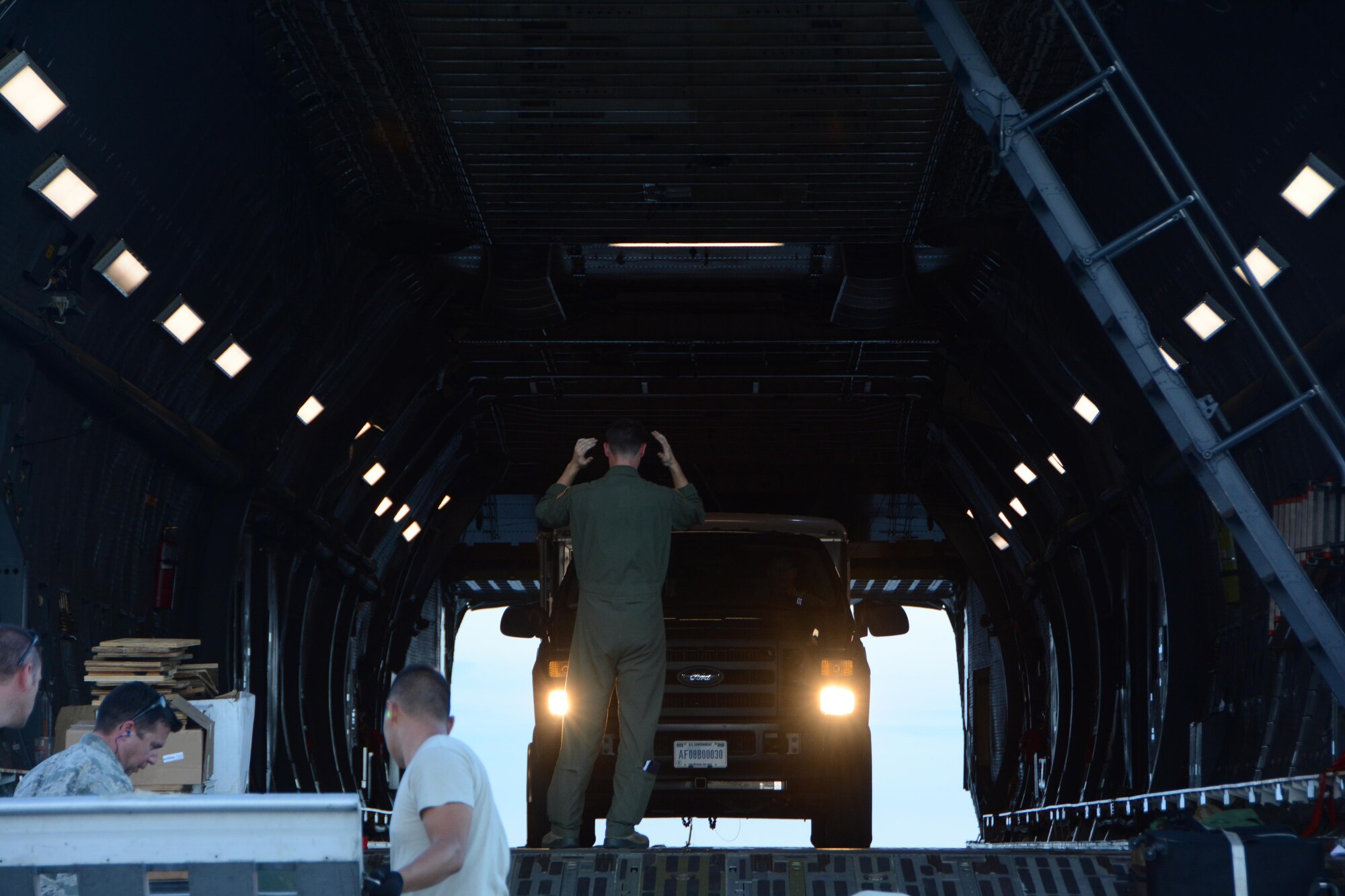 Unloading of Hurricane Irma relief supplies form a C-5M Super Galaxy