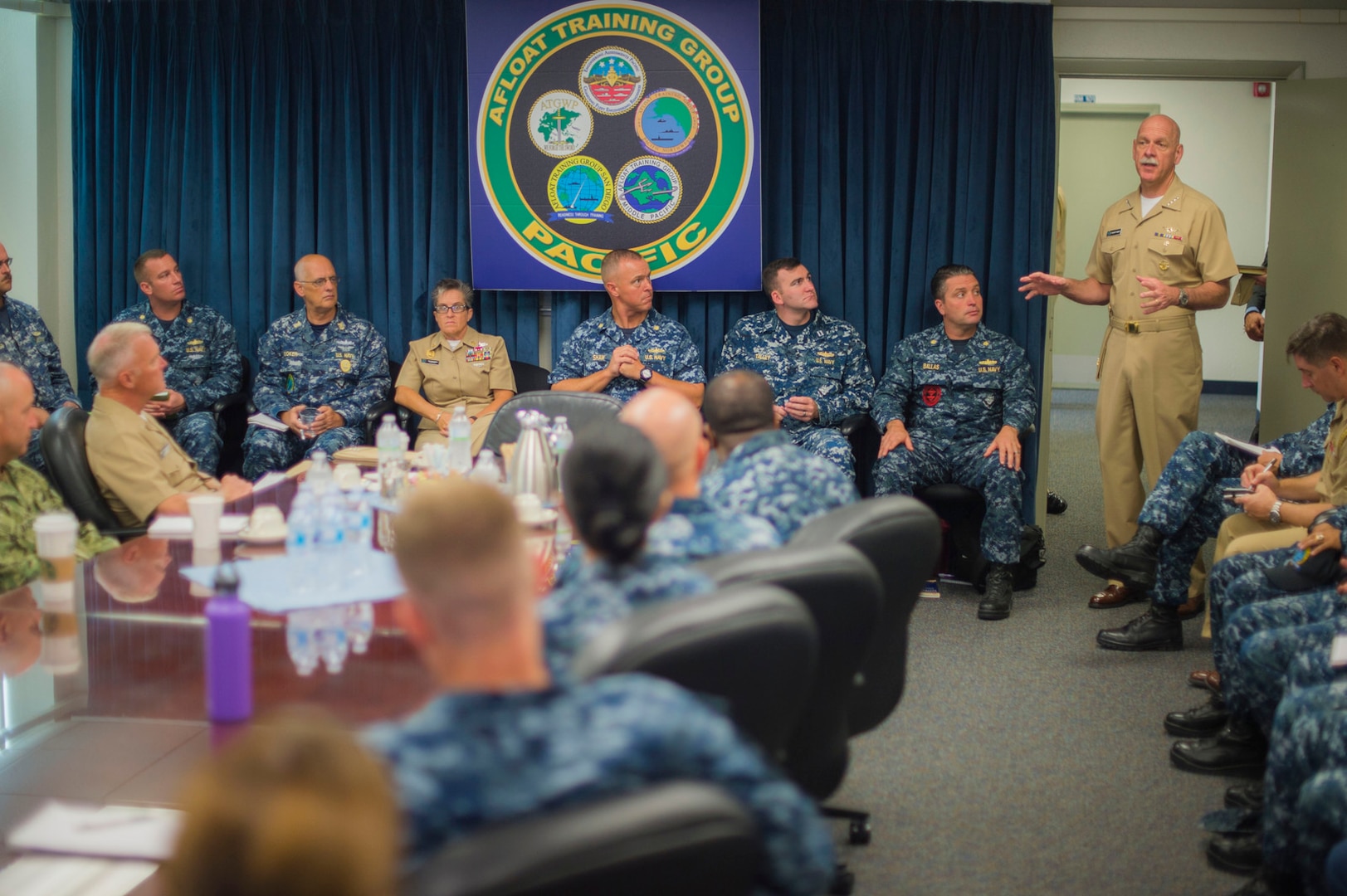 Pacific Fleet commander meets with afloat training and assessment leaders