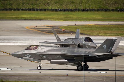 170918-M-KE800-0070 MARINE CORPS AIR STATION IWAKUNI, Japan