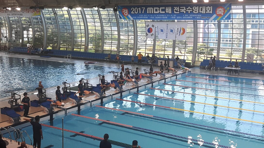 Shin Jun Ho, the son of Sin, Ki-sok, a program analyst at the Far East District Korea Program Relocation Office, recently took home the gold medal for the 2017 MBC Cup National Swimming Championship’s breaststroke 100m race