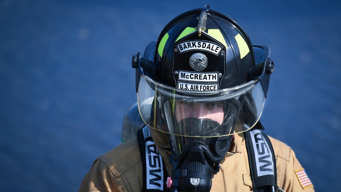 Firefighters put out the heat