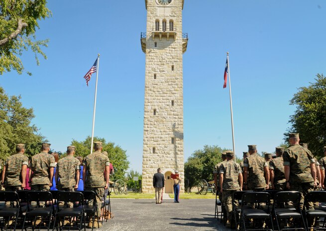 On 8 September 2017, 3d AABn Commanding Officer, Sergeant Major, and color guard travelled to Joint Base San Antonio Fort Sam Houston to award Marine Corps veteran Corporal Randy D. Mann the Navy and Marine Medal for actions while serving at 3d Assault Amphibian Battalion in July of 2013. Mr.Mann put his own life at risk to save two fellow Marines during training in Camp Pendleton, California.