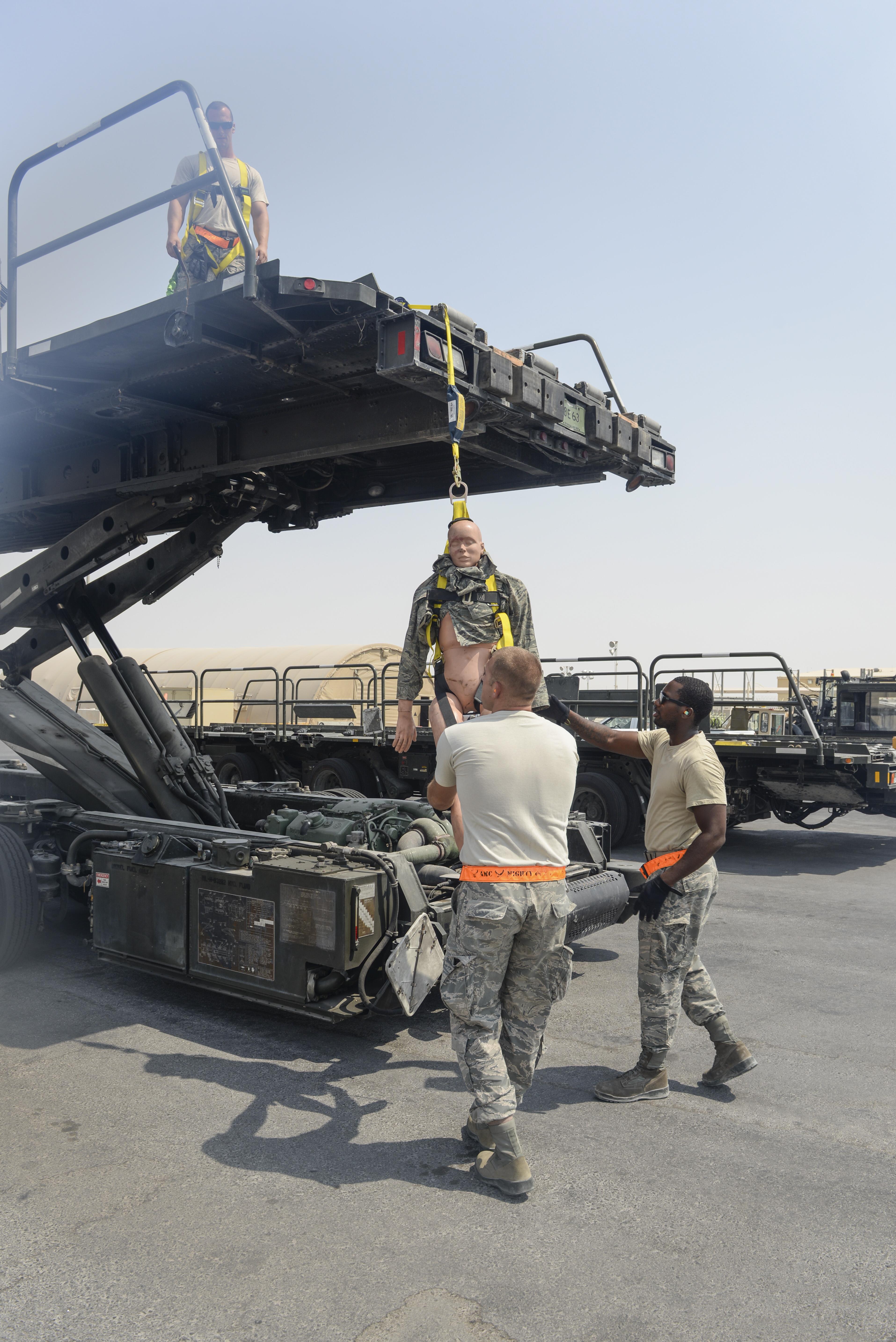 8-eams-60k-tunner-loader-fall-protection-exercise-u-s-air-forces
