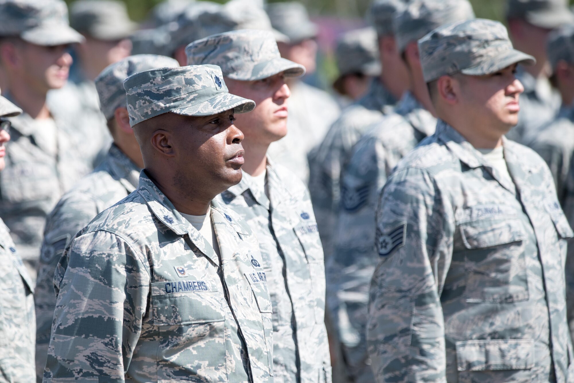 Honoring heroes: 43d AMOG welcomes WWII vets