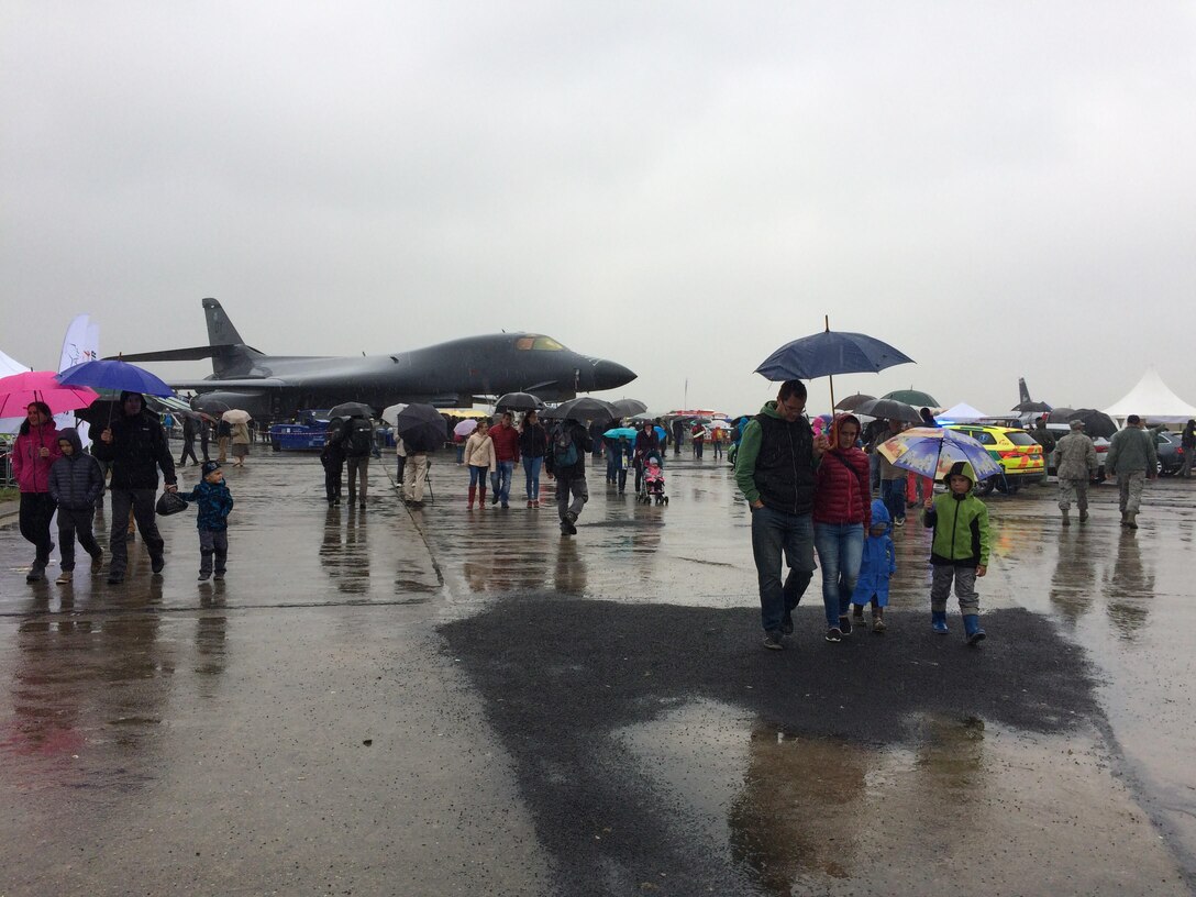 Despite the rainy conditions, crowds wander around a static B-1 Lancer, assigned to the 7th Bomb Wing, at the NATO Days 2017 Air Show in Ostrava, Czech Republic, Sept. 17, 2017.