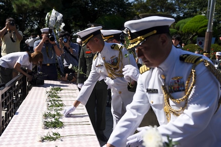U.S. Sailors join 67th Incheon Landing commemoration