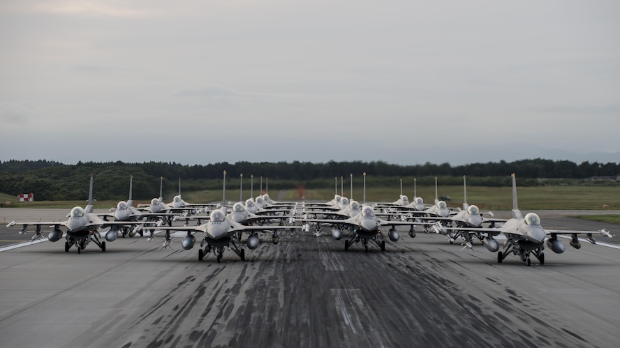 F-16 18 ship Elephant Walk