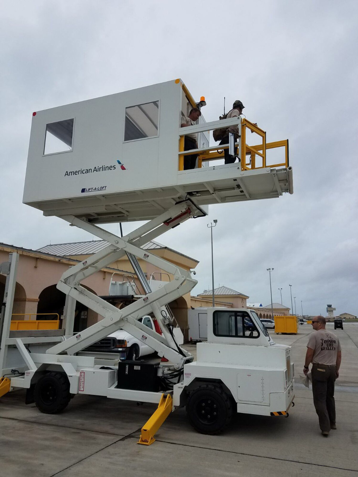 A combat controller from the Kentucky Air National Guard’s 123rd Special Tactics Squadron provides air traffic control to planes delivering relief supplies to Henry E. Rohlsen Airport on St. Croix, U.S. Virgin Islands, Sept. 22, 2017. Seven Airmen from the unit deployed to the Caribbean on Sept. 21 to support recovery operations following Hurricane Maria.