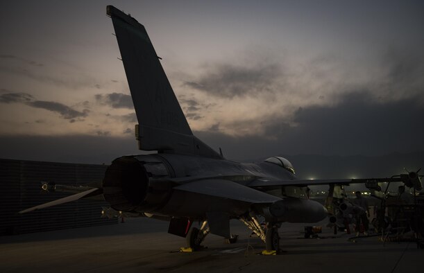 F-16