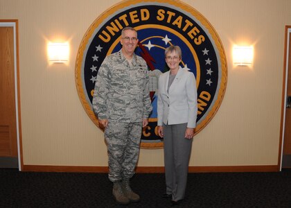 Secretary of the Air Force Heather Wilson is greeted by U.S. Air Force Gen. John Hyten, commander of U.S. Strategic Command (USSTRATCOM), upon her arrival at USSTRATCOM headquarters at Offutt Air Force Base, Neb., Sept. 22, 2017. During her visit, Wilson met with USSTRATCOM leadership to discuss nuclear modernization programs, space issues and integrating operations across all domains to enable strategic deterrence in the 21st century. This was Wilson’s first visit to USSTRATCOM as the 24th Secretary of the Air Force.  One of nine Department of Defense unified combatant commands, USSTRATCOM has global missions assigned through the Unified Command Plan that include strategic deterrence, space operations, cyberspace operations, joint electronic warfare, global strike, missile defense and intelligence.