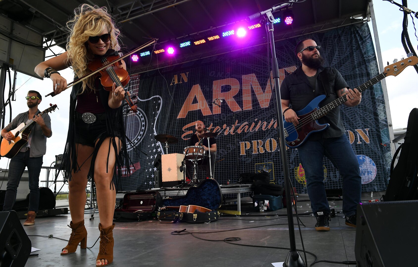 Natalie Stovall provides post-race entertainment at the 2017 BOSS Strong Championship finale Sept. 24 at Retama Park in Selma, Texas.