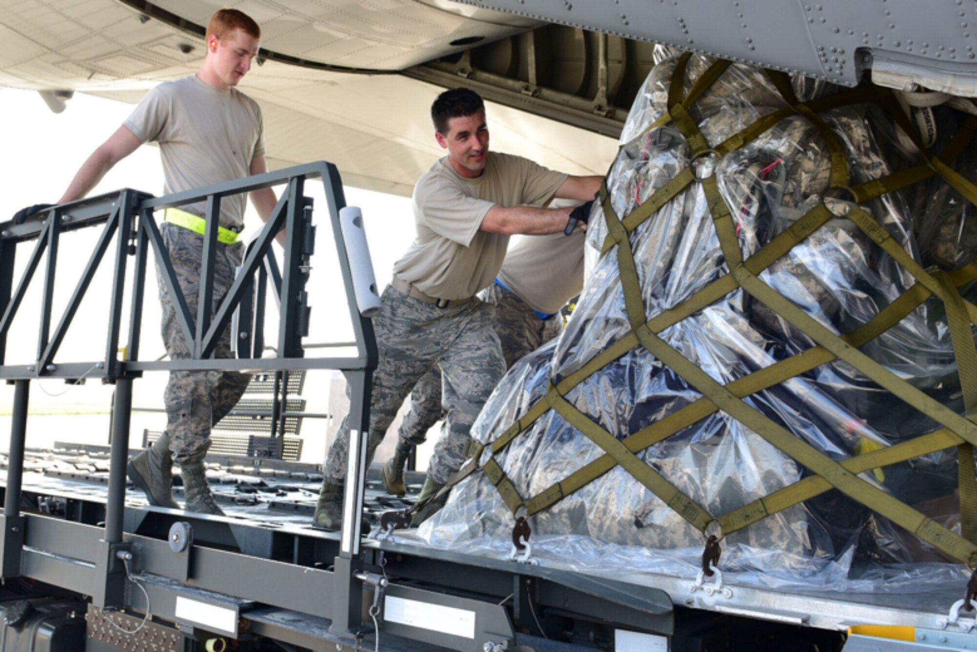 Air Force Reserve supports Guard hurricane relief mission