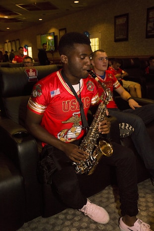 US service members celebrate end of summer