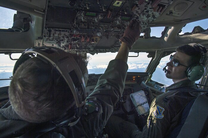 962nd AACS, 970th AACS conduct total force mission
