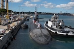 USS Chicago (SSN-721) makes its homecoming arrival at Joint Base Pearl Harbor-Hickam, after completing a change of homeport from Guam September 28, 2017.  (U.S. Navy photo by Mass Communication Specialist 1st Class Daniel Hinton)