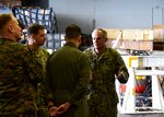 7th Fleet Commander Visits Wasp