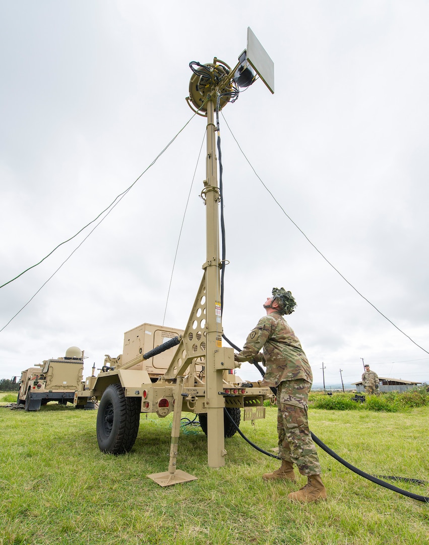 Hawaii brigade puts lighter WIN-T secure communications system through its paces