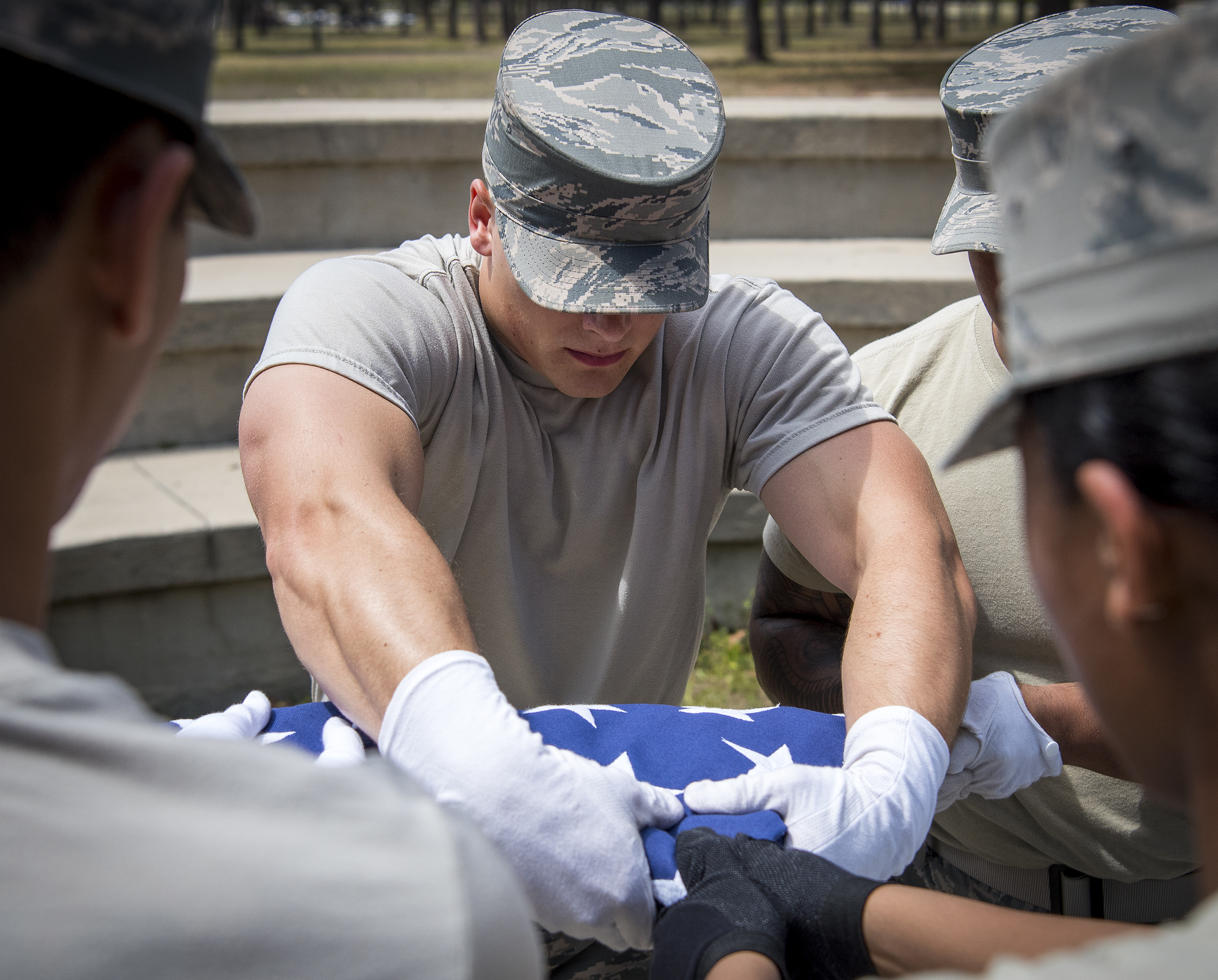flag folding procedure