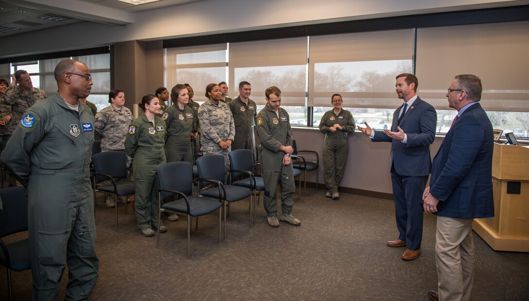 A quick stop to say thanks from two Illinois Congressmen.
