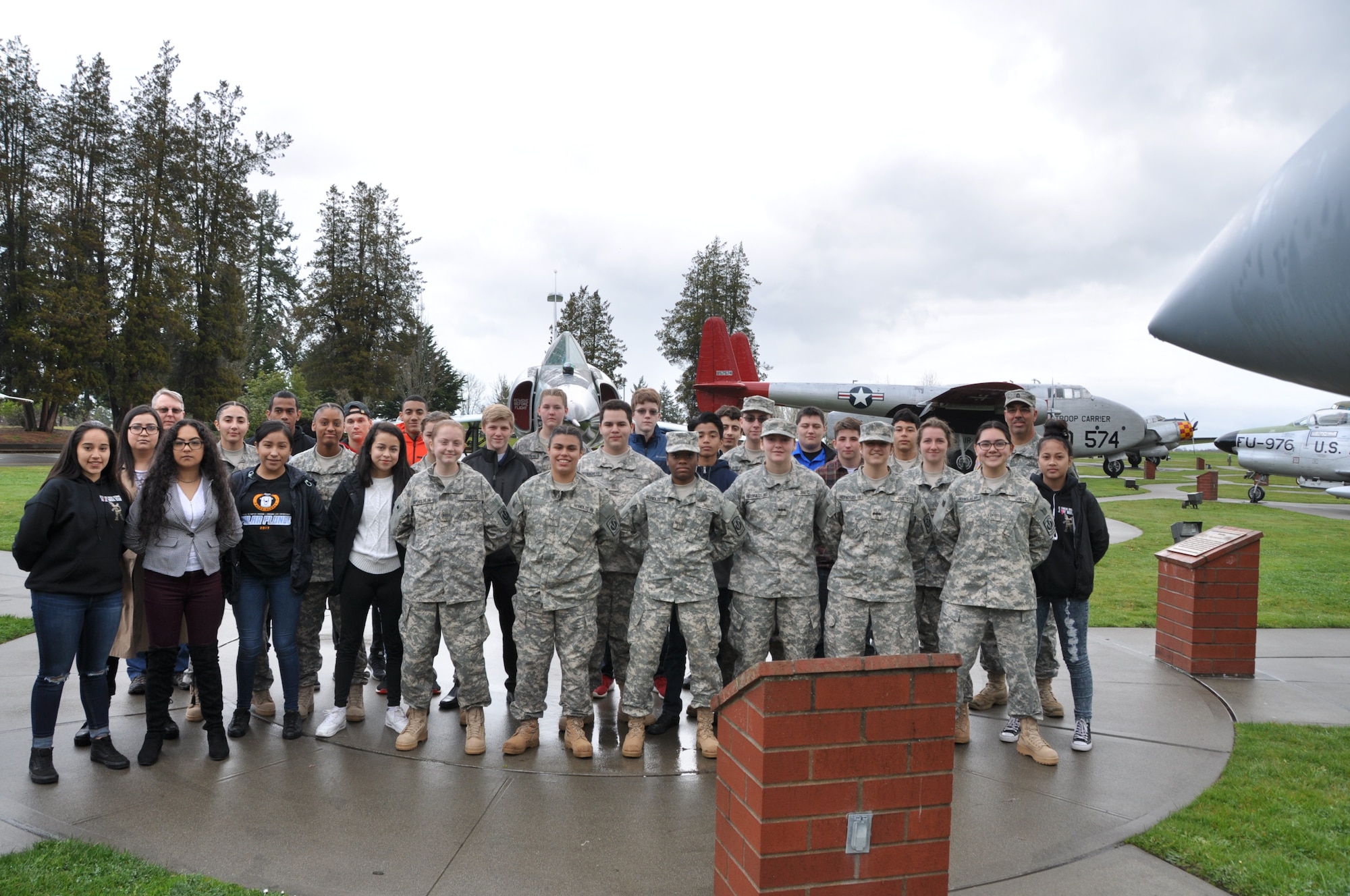 Reynolds High School Army JROTC pose at Joint Base Lewis-McChord Heritage Hill on April 7, 2018. (U.S. Air Force by 1st Lt. Alyssa Hudyma)