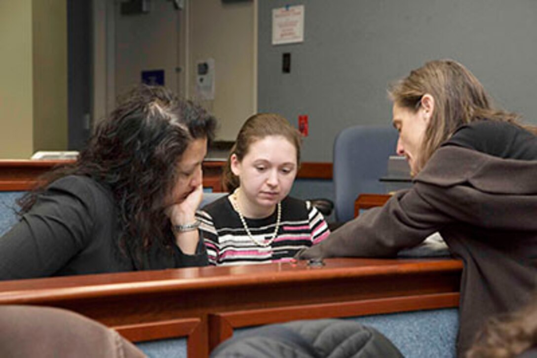 University students visit NUWC Division Newport for  Naval Engineering Education Consortium Day