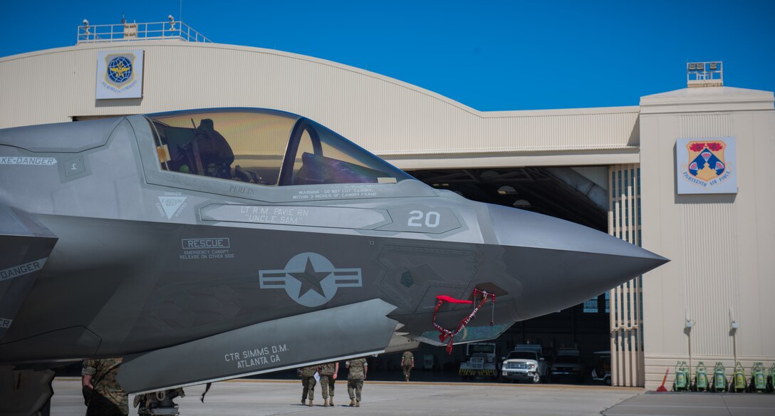 An F-35B Lightning II sits in front of a hanger on MacDill Air Force Base, Fla., April 4, 2018. The F-35B Lightning II visited MacDill Air Force Base to display capabilities to U.S. Central Command. (U.S. Marine Corps photo by Sgt. Warren Smith.)