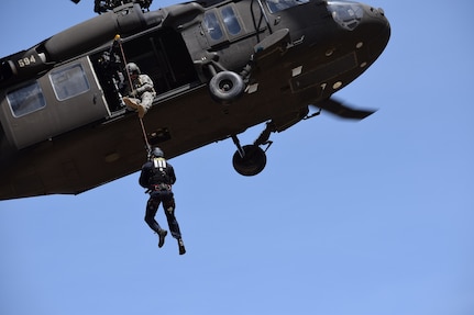 Idaho Army National Guard trains with Boise firefighters