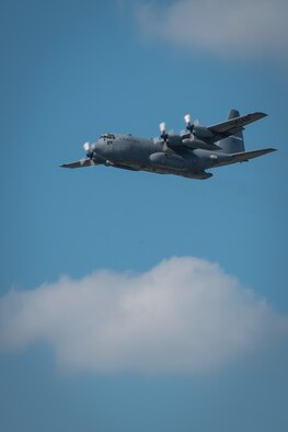 A Kentucky Air National Guard C-130 Hercules transport approaches the show box during the Thunder Over Louisville air show in downtown Louisville, Ky., in 2016. The aircraft will serve as a jump platform for members of the Kentucky Air Guard's 123rd Special Tactics Squadron during the 2018 air show, scheduled for April 21. The special operators will parachute into the Ohio River as part of a demonstration on insertion techniques.