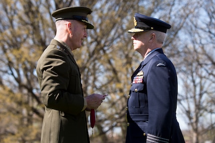 Chairman of the Joint Chiefs of Staff Gen. Joseph F. Dunford, Jr., met with his Australian counterpart Chief of the Defence Force Air Chief Marshal Mark Binskin in Washington D.C., April 20, 2018.