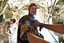 Royal Moroccan Armed Forces paratrooper receives U.S. Air Force patch