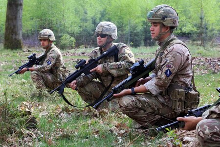 US and British Army Soldiers