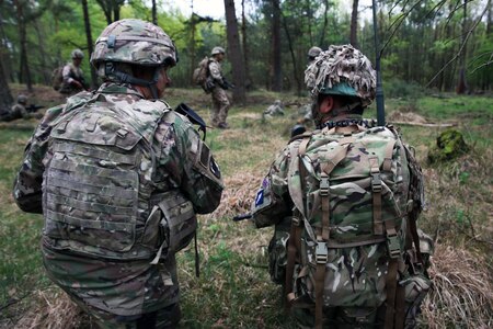 US and British Army Soldiers