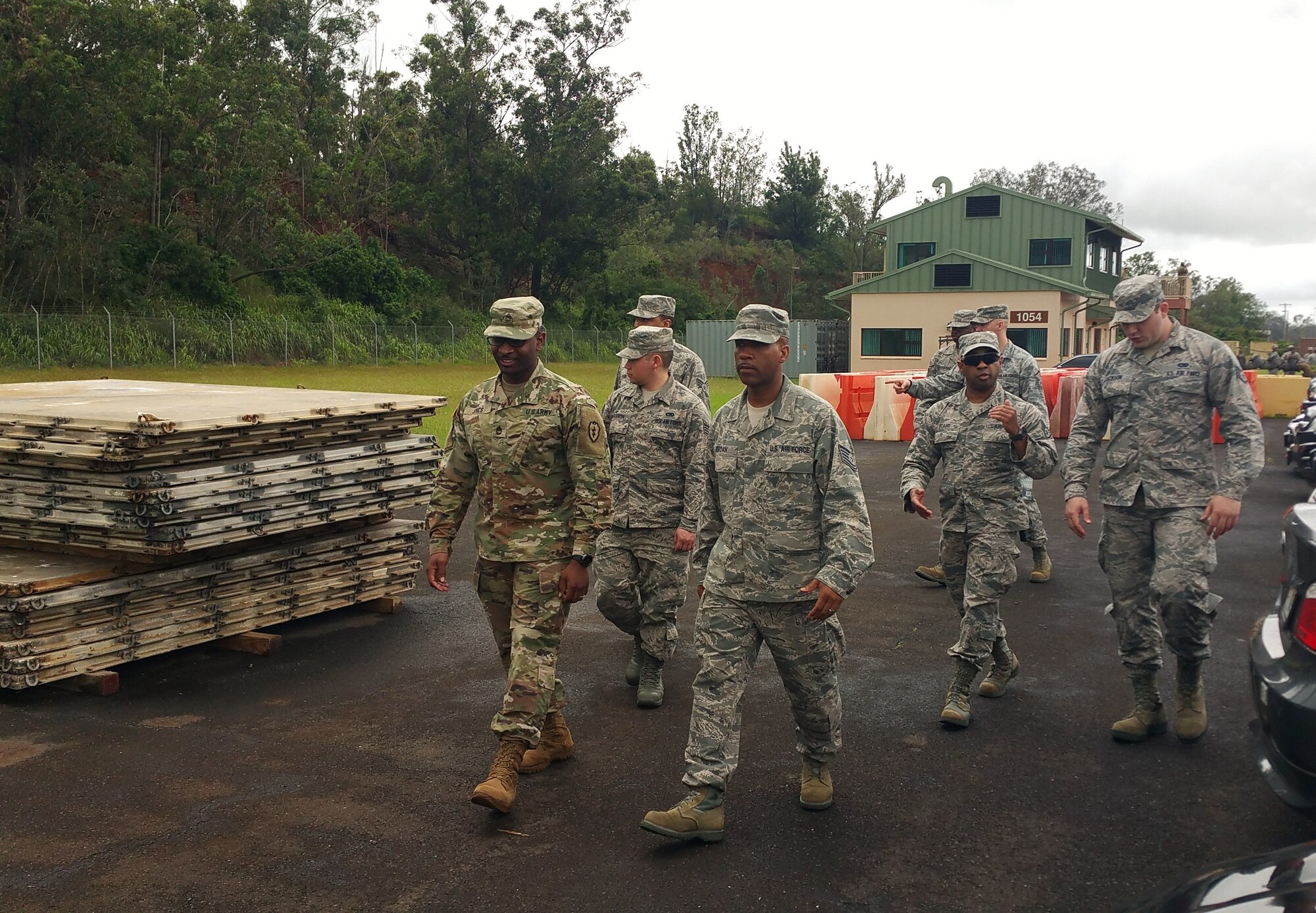 APS trains with Army in Hawaii