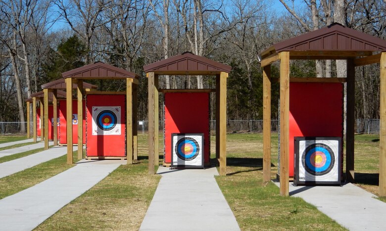 Pomme de Terre Lake near Hermitage, Missouri recently completed a six-lane archery range. The range is the only one in the area is free to use. It is handicapped accessible and has two designated lanes for school competitions. With a covered platform, users aim at targets ranging from 20 to 50 yards or 10 and 15 meters.