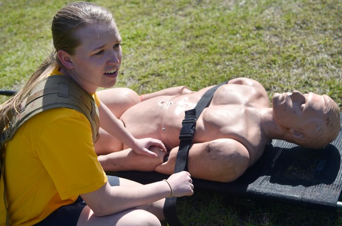 U.S. Navy Seaman Jacey Pruitt, Naval Health Clinic Charleston hospital corpsman, competes in the 3rd Annual Joint Skills Expo’s medical Olympics event at the Joint Base Charleston NHCC April 18, 2018, in Charleston, S.C.