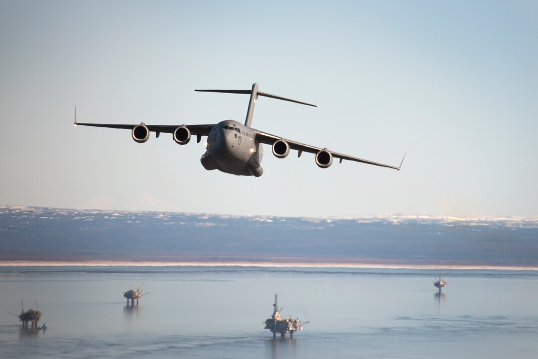 Guard C-17 crews host incentive flights