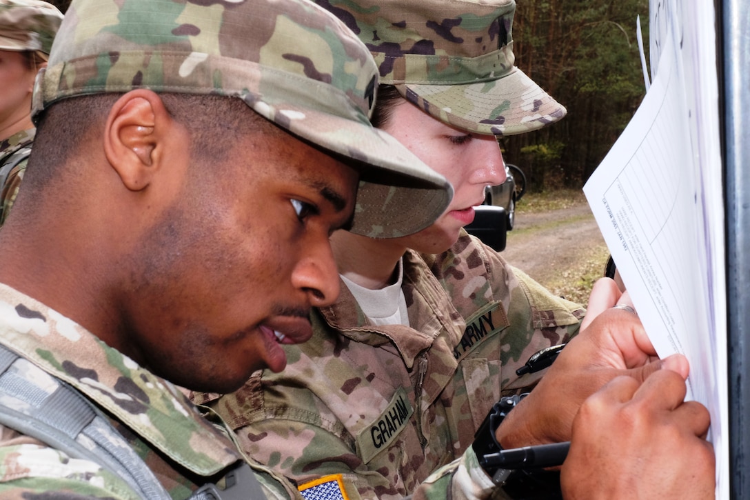 Two 7th MSC Soldiers advance to USARC Best Warrior Competition