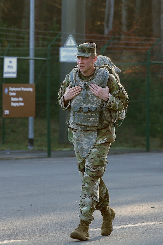 Two 7th MSC Soldiers advance to USARC Best Warrior Competition