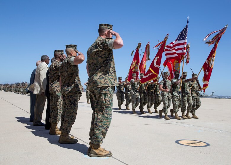 3rd MAW sergeant major passes the sword